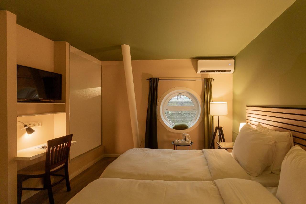 Floats By H2otel 3*