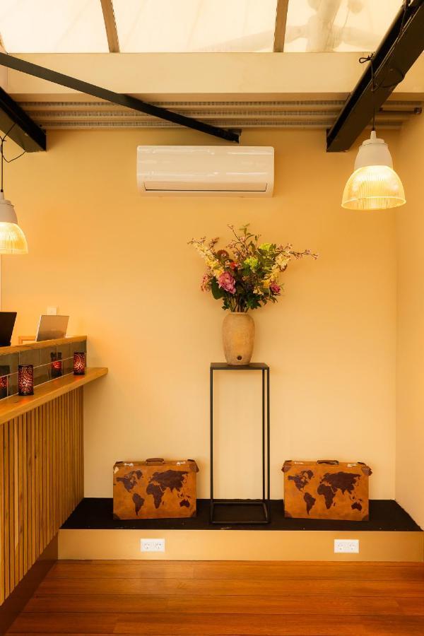 Floats By H2otel